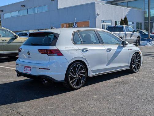 2024 Volkswagen Golf GTI 2.0T S DSG