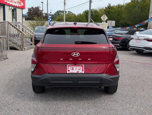 2024 Hyundai KONA SEL