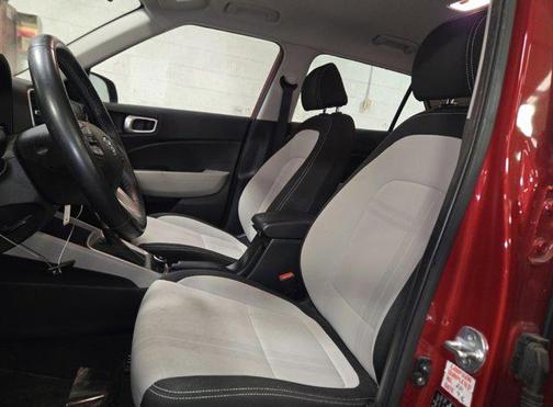 2021 Hyundai VENUE SEL