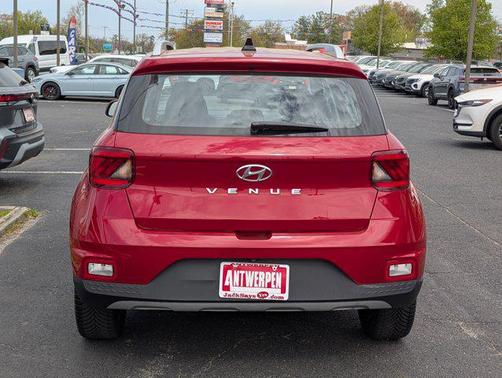 2021 Hyundai VENUE SEL