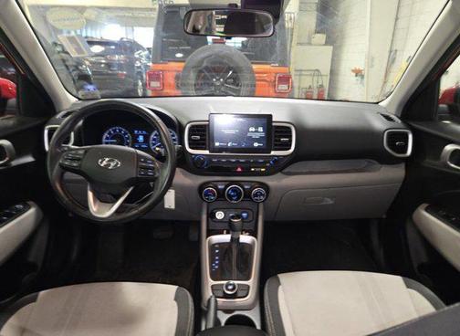2021 Hyundai VENUE SEL