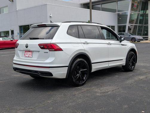 2024 Volkswagen Tiguan 2.0T SE R-Line Black 4MOTION