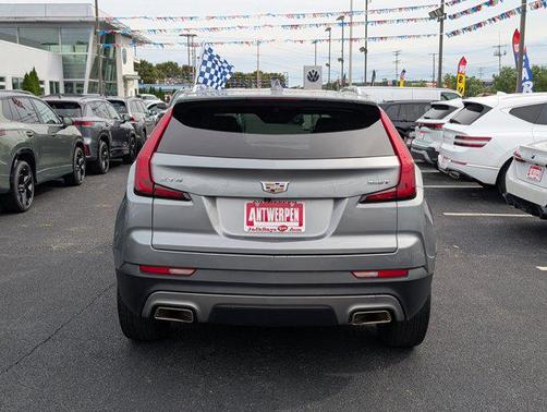 2023 Cadillac XT4 Premium Luxury