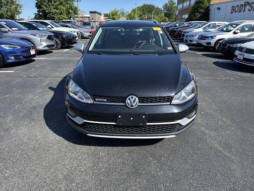 2017 Volkswagen Golf Alltrack TSI S