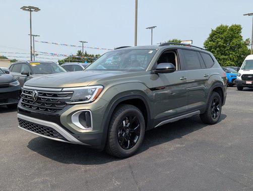 2025 Volkswagen Atlas 2.0T Peak Edition