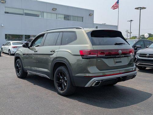 2025 Volkswagen Atlas 2.0T Peak Edition