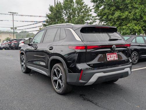 2025 Volkswagen Tiguan 2.0T SE 4MOTION