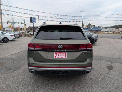 2025 Volkswagen Atlas 2.0T Peak Edition