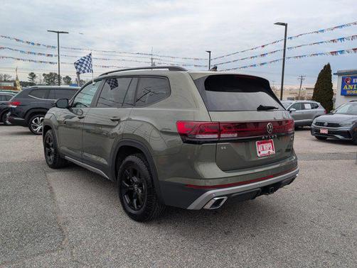 2025 Volkswagen Atlas 2.0T Peak Edition