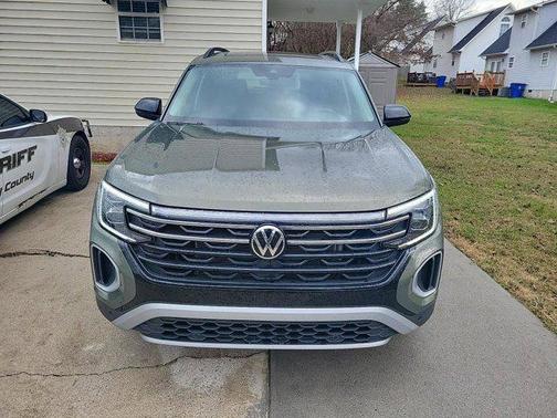 2025 Volkswagen Atlas 2.0T Peak Edition