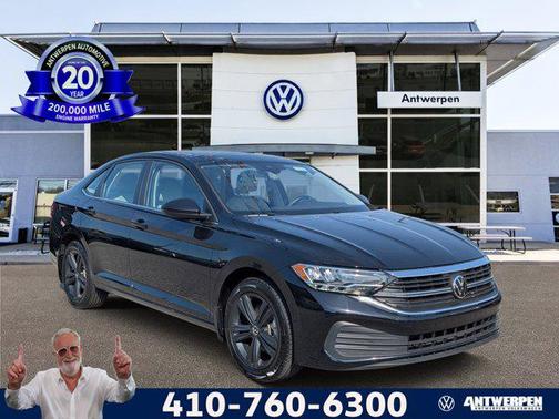 Deep Black 2024 Volkswagen Jetta 1.5T SE
