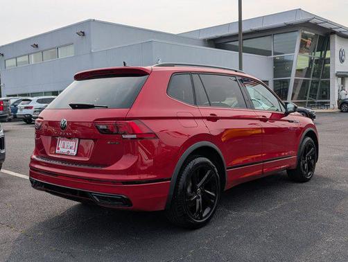 2024 Volkswagen Tiguan 2.0T SE R-Line Black 4MOTION