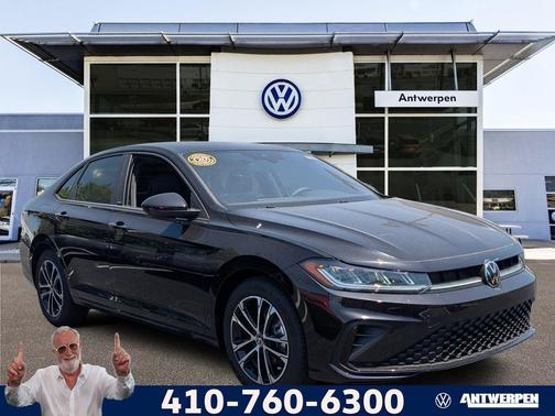 Deep Black Pearl 2026 Volkswagen Jetta 1.4T S