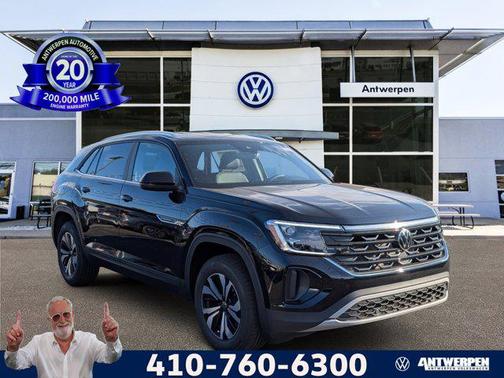 deep black pearl 2026 Volkswagen Atlas Cross Sport 2.0T SE
