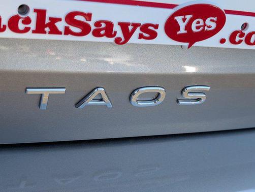 Pyrite Silver Metallic 2026 Volkswagen Taos S