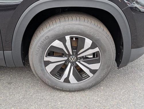 2026 Volkswagen Atlas Cross Sport 2.0T SE