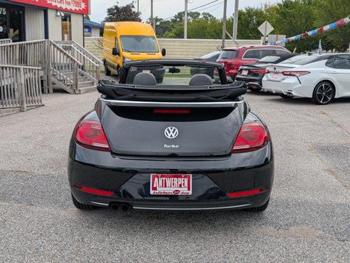 2018 Volkswagen Beetle 2.0T SE
