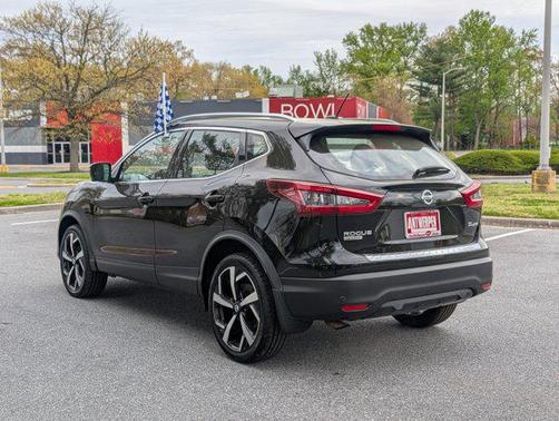 2022 Nissan Rogue Sport SL