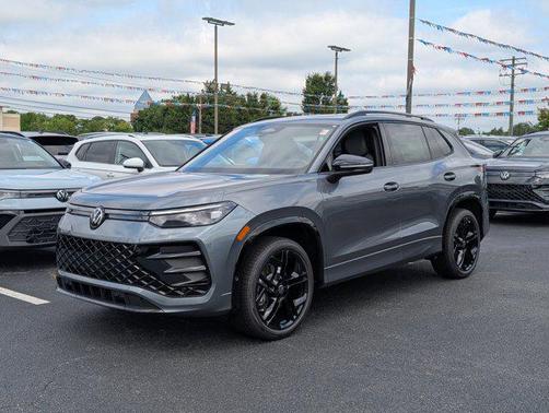 2025 Volkswagen Tiguan 2.0T SE R-Line Black 4MOTION