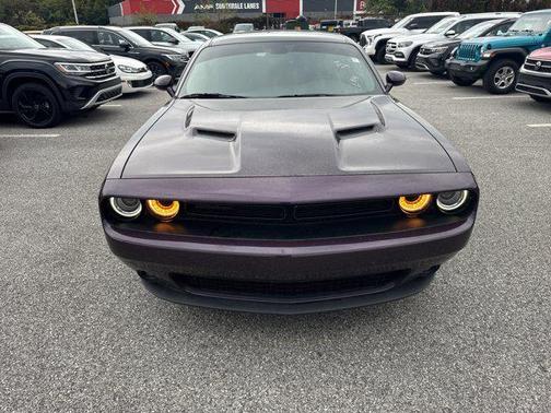 2022 Dodge Challenger SXT