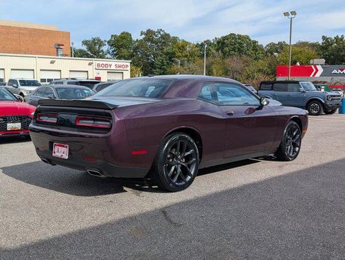 2022 Dodge Challenger SXT