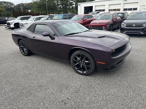 2022 Dodge Challenger SXT