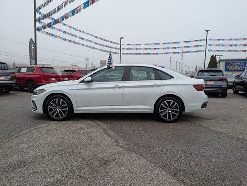 2025 Volkswagen Jetta 1.5T SE