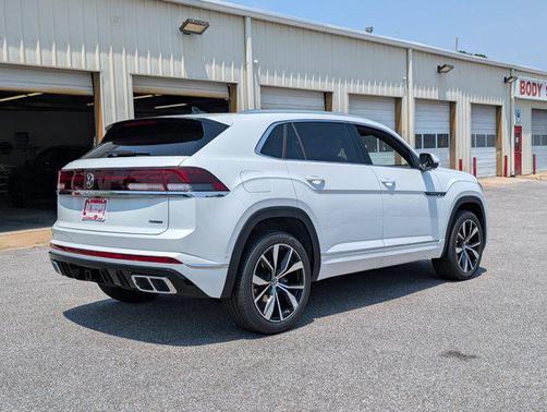 2025 Volkswagen Atlas Cross Sport 2.0T SEL Premium