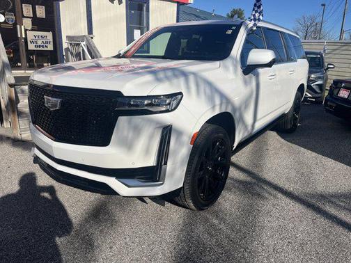 2022 Cadillac Escalade ESV Premium Luxury