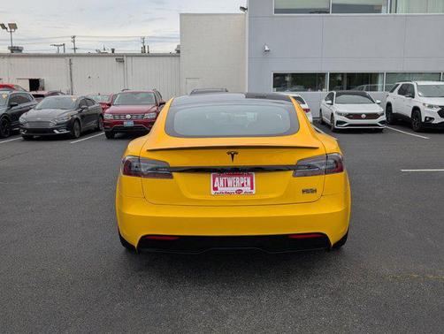2021 Tesla Model S Plaid