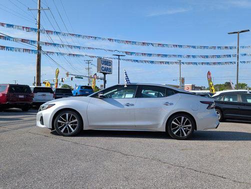 2023 Nissan Maxima SV Xtronic CVT
