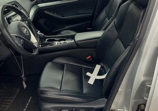 2023 Nissan Maxima SV Xtronic CVT