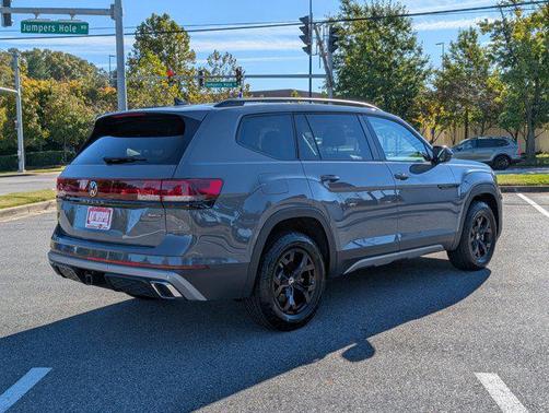 2025 Volkswagen Atlas 2.0T Peak Edition