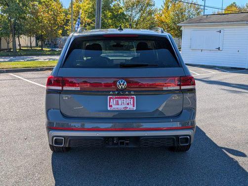 2025 Volkswagen Atlas 2.0T Peak Edition