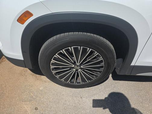 Pure White 2025 Volkswagen Tiguan 2.0T S 4MOTION