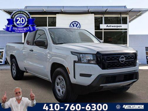 Glacier White 2024 Nissan Frontier S