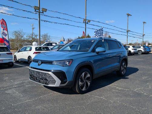 2025 Volkswagen Taos 1.5T SE