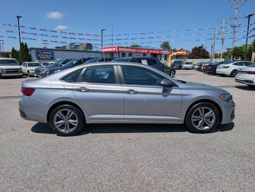 Pyrite Silver Metallic 2024 Volkswagen Jetta 1.5T SE