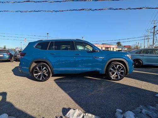 2025 Volkswagen Atlas 2.0T SEL Premium R-Line 4MOTION