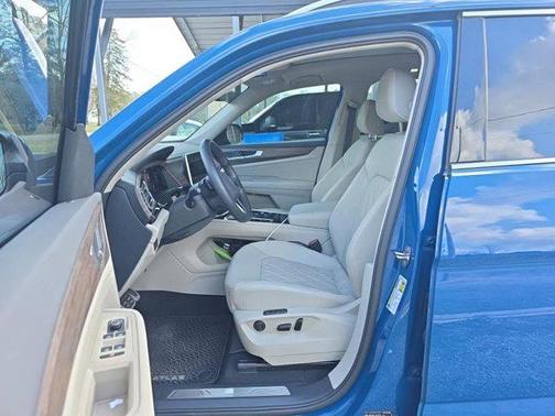 2025 Volkswagen Atlas 2.0T SEL Premium R-Line 4MOTION