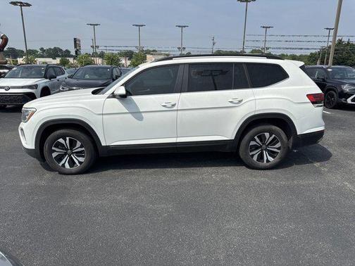 2024 Volkswagen Atlas 2.0T SE