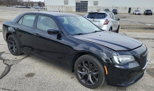 Gloss Black 2022 Chrysler 300 Touring
