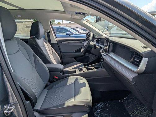 2025 Volkswagen Tiguan 2.0T SE 4MOTION