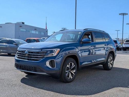 2025 Volkswagen Atlas 2.0T SE