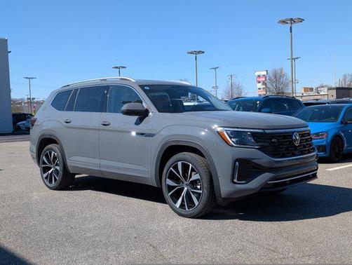 2025 Volkswagen Atlas 2.0T SEL Premium R-Line 4MOTION