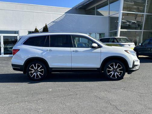 2020 Honda Pilot Touring 8-Passenger