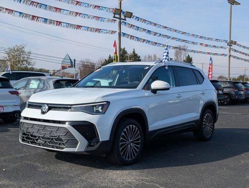 2025 Volkswagen Taos 1.5T SE