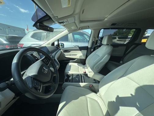 Crystal Black Pearl 2025 Honda Odyssey EX-L