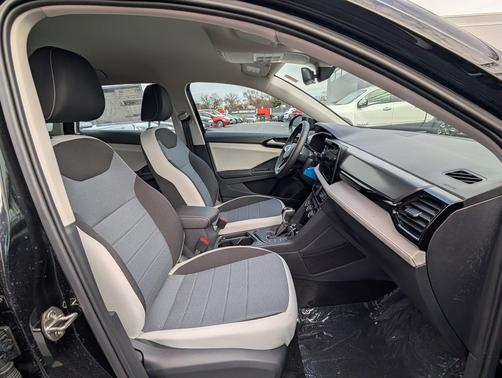 Deep Black Pearl 2026 Volkswagen Taos S