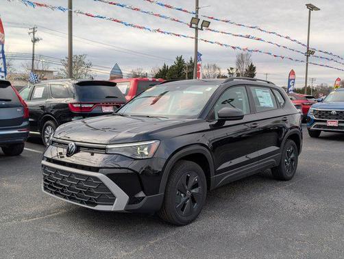 Deep Black Pearl 2026 Volkswagen Taos S